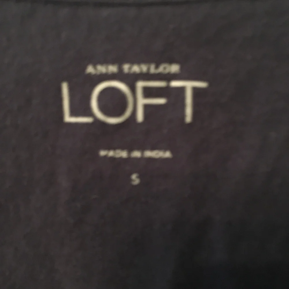 🎒 Loft Ruffle Tank Top - Picture 2 of 2